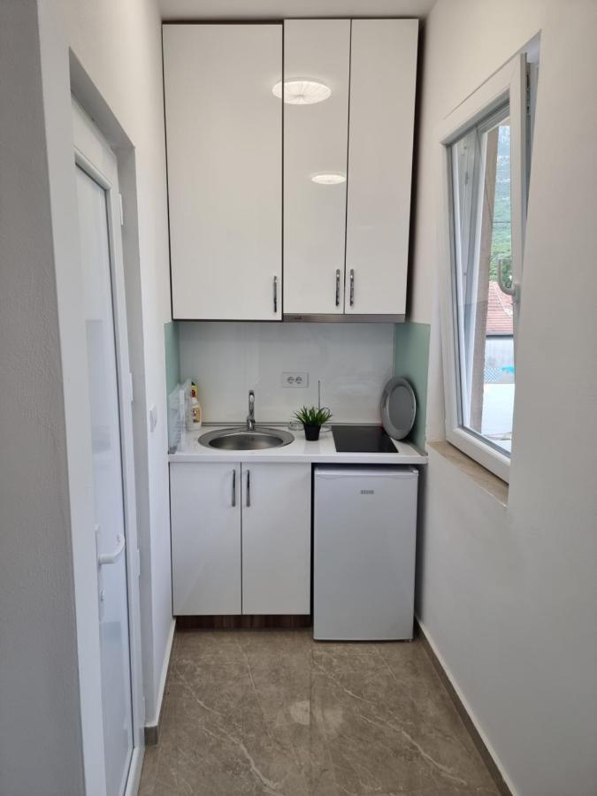 Ebra Lux Apartmani Dobrá Voda Exterior foto