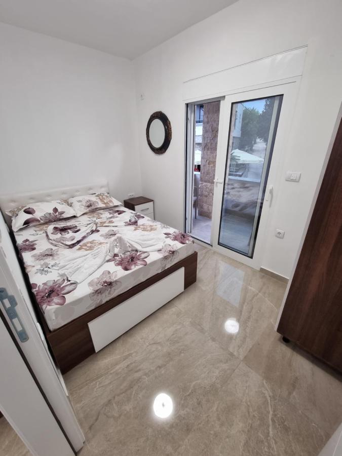 Ebra Lux Apartmani Dobrá Voda Exterior foto