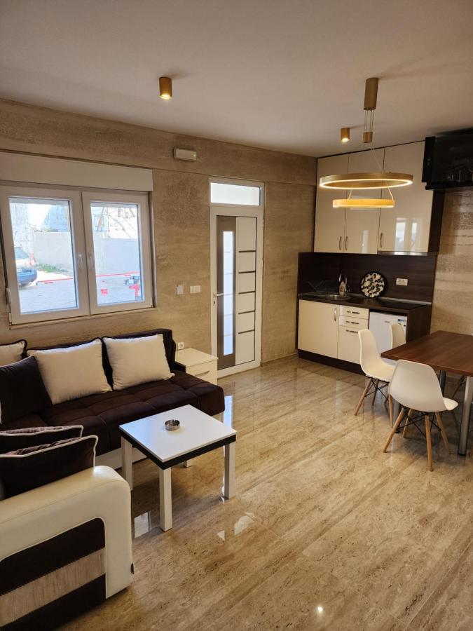 Ebra Lux Apartmani Dobrá Voda Exterior foto